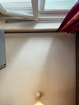 Hotmomcheckk  online show from March 13, 2026, 8:52 am