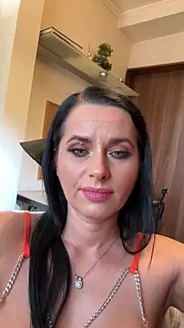 Snapshot of Hotmomcheckk_ chatting on October 27, 2025, 11:44 am Hotmomcheckk online show from October 27, 2025, 11:44 am