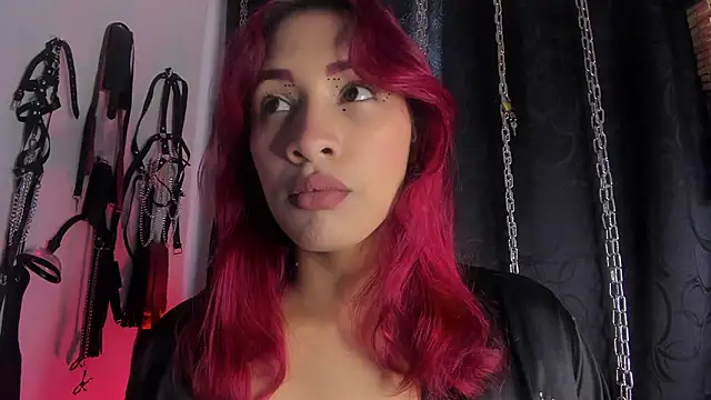 Snapshot of charrlotte_quinn chatting on February 15, 2026, 2:49 pm charrlotte quinn online show from February 15, 2026, 2:49 pm