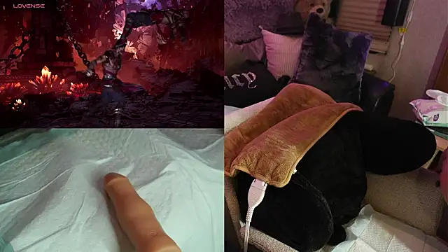 Snapshot of IndiaBlaze chatting on October 1, 2025, 2:38 am IndiaBlaze online show from October 1, 2025, 2:38 am