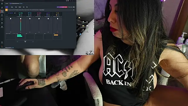 Snapshot of IndiaBlaze chatting on September 14, 2025, 2:45 am IndiaBlaze online show from September 14, 2025, 2:45 am