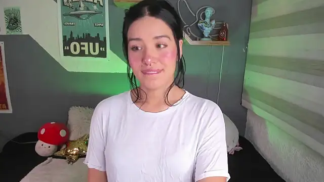 Snapshot of MiaaRose chatting on October 4, 2025, 5:25 pm MiaaRose online show from October 4, 2025, 5:25 pm