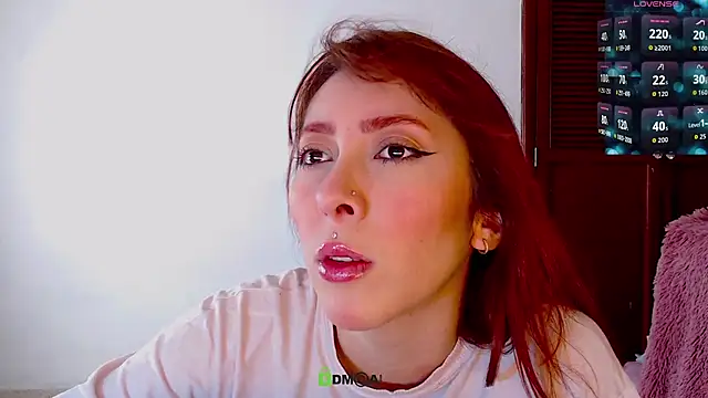 lanaturner  online show from October 2, 2025, 10:02 pm