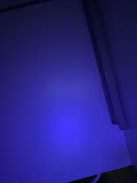 Snapshot of czruz chatting on September 28, 2025, 8:10 am czruz online show from September 28, 2025, 8:10 am