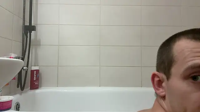 Snapshot of czruz chatting on October 30, 2025, 9:18 am czruz online show from October 30, 2025, 9:18 am