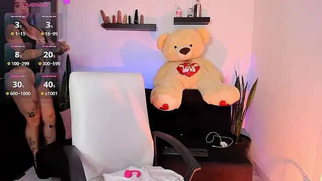 Snapshot of Stanlor1226 chatting on October 4, 2025, 3:52 am Stanlor1226 online show from October 4, 2025, 3:52 am