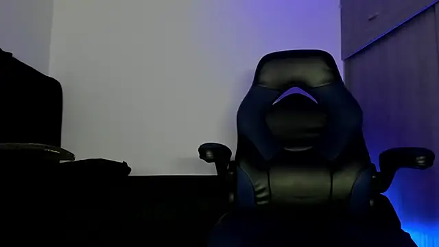 Snapshot of male_pussy chatting on October 8, 2025, 4:03 am male pussy online show from October 8, 2025, 4:03 am