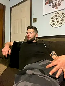Tall ItalianGuy online show from September 22, 2025, 1:06 pm