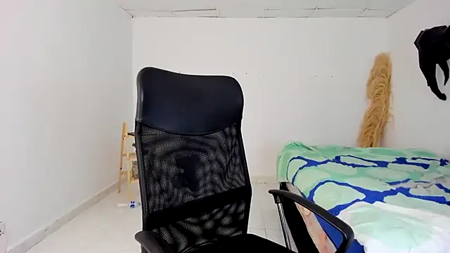 slim master12 online show from March 27, 2026, 8:54 pm