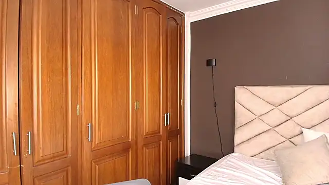 Raquel jones online show from February 1, 2026, 12:03 pm