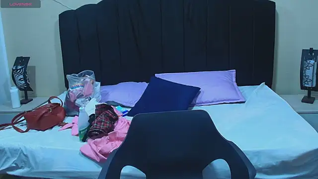 Snapshot of Raquel_jones chatting on November 23, 2025, 11:31 am Raquel jones online show from November 23, 2025, 11:31 am