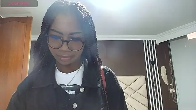 Snapshot of Raquel_jones chatting on January 6, 2026, 11:36 am Raquel jones online show from January 6, 2026, 11:36 am