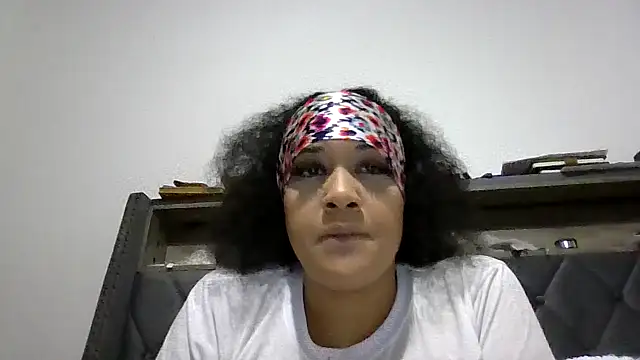 Snapshot of Ladycinnabon1 chatting on November 28, 2025, 1:50 am Ladycinnabon1 online show from November 28, 2025, 1:50 am