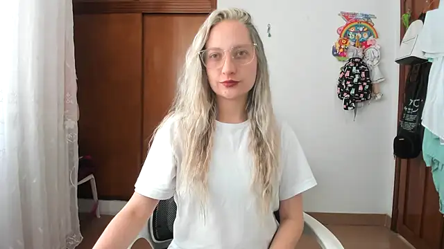 Adele johnsonn1 online show from October 30, 2025, 3:42 pm