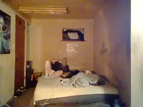 Snapshot of Nightshade7712 chatting on March 16, 2025, 9:16 pm Nightshade7712 online show from March 16, 2025, 9:16 pm