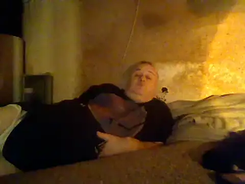 Snapshot of Nightshade7712 chatting on March 23, 2025, 4:49 am Nightshade7712 online show from March 23, 2025, 4:49 am