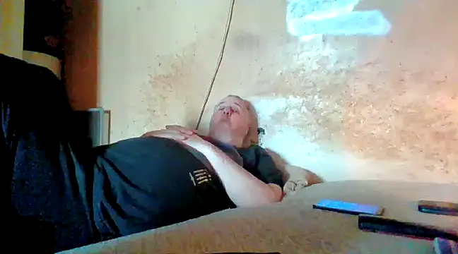 Snapshot of Nightshade7712 chatting on March 3, 2025, 7:28 pm Nightshade7712 online show from March 3, 2025, 7:28 pm