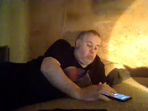 Snapshot of Nightshade7712 chatting on March 7, 2025, 2:36 am Nightshade7712 online show from March 7, 2025, 2:36 am