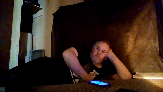 Snapshot of Nightshade7712 chatting on October 12, 2025, 7:10 am Nightshade7712 online show from October 12, 2025, 7:10 am