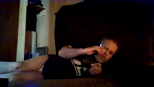 Snapshot of Nightshade7712 chatting on October 24, 2025, 3:33 pm Nightshade7712 online show from October 24, 2025, 3:33 pm