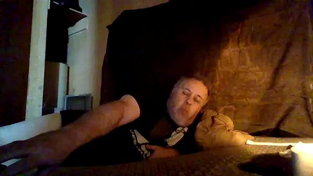 Snapshot of Nightshade7712 chatting on October 20, 2025, 3:30 am Nightshade7712 online show from October 20, 2025, 3:30 am