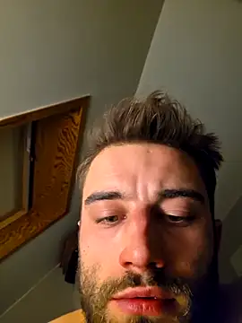 Vekie 007 online show from April 3, 2026, 11:44 pm