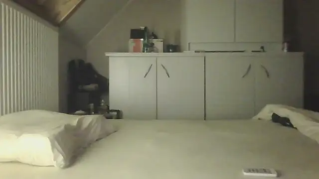 Vekie 007 online show from May 16, 2026, 1:26 am