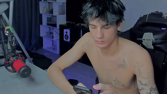 MarkBrowniii online show from October 15, 2025, 10:12 am