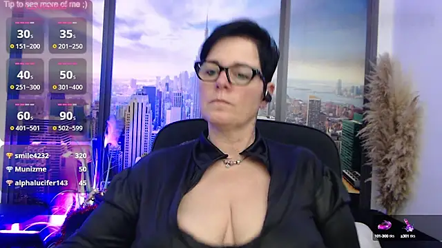 ninarandmann online show from January 26, 2025, 8:45 pm
