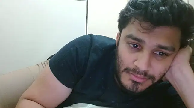 Snapshot of robintoit chatting on February 18, 2025, 5:42 pm robintoit online show from February 18, 2025, 5:42 pm
