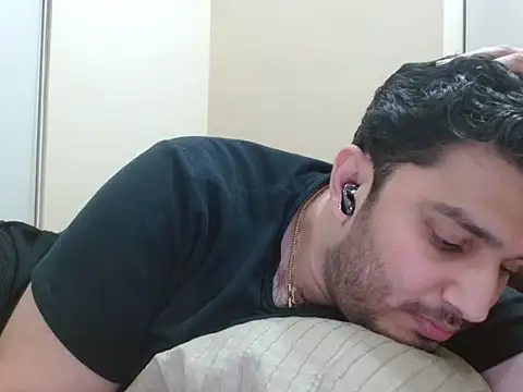 robintoit online show from November 24, 2025, 4:29 pm