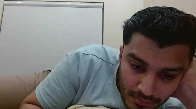 Snapshot of robintoit chatting on March 14, 2025, 5:57 pm robintoit online show from March 14, 2025, 5:57 pm