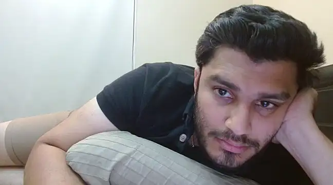 Snapshot of robintoit chatting on February 14, 2025, 3:11 am robintoit online show from February 14, 2025, 3:11 am