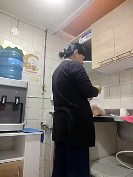 Snapshot of Natasha_milf__ chatting on November 15, 2025, 12:42 pm Natasha milf online show from November 15, 2025, 12:42 pm