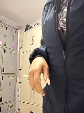 Snapshot of Natasha_milf__ chatting on November 6, 2025, 12:31 pm Natasha milf online show from November 6, 2025, 12:31 pm