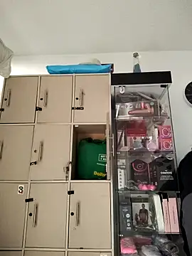 Snapshot of Natasha_milf__ chatting on October 25, 2025, 12:28 pm Natasha milf online show from October 25, 2025, 12:28 pm