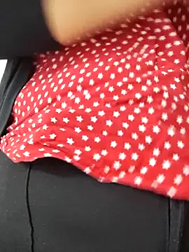 Snapshot of Natasha_milf__ chatting on November 13, 2025, 12:42 pm Natasha milf online show from November 13, 2025, 12:42 pm