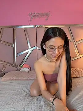 Bonniepark online show from April 21, 2026, 1:07 pm