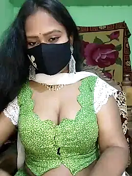 Idhika Paul online show from March 10, 2025, 9:51 pm
