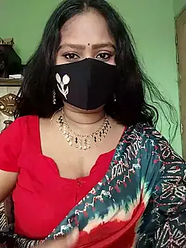 Idhika Paul online show from March 10, 2025, 7:44 am