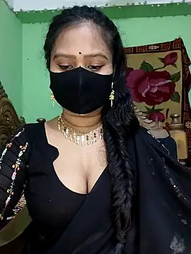 Idhika Paul online show from March 6, 2025, 2:40 pm