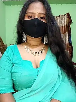 Idhika Paul online show from February 22, 2025, 5:13 pm