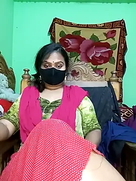 Idhika Paul online show from March 2, 2025, 9:52 pm