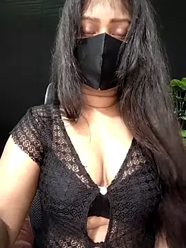 Snapshot of Idhika_Paul chatting on September 30, 2025, 5:46 am Idhika Paul online show from September 30, 2025, 5:46 am