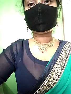 Idhika Paul online show from April 16, 2026, 4:13 am