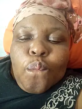 Snapshot of HOTSUGARX5 chatting on February 17, 2025, 4:17 pm HOTSUGARX5 online show from February 17, 2025, 4:17 pm