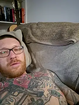 Snapshot of MaidenUK chatting on December 17, 2024, 7:59 pm MaidenUK online show from December 17, 2024, 7:59 pm