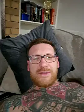 Snapshot of MaidenUK chatting on February 3, 2025, 8:46 pm MaidenUK online show from February 3, 2025, 8:46 pm