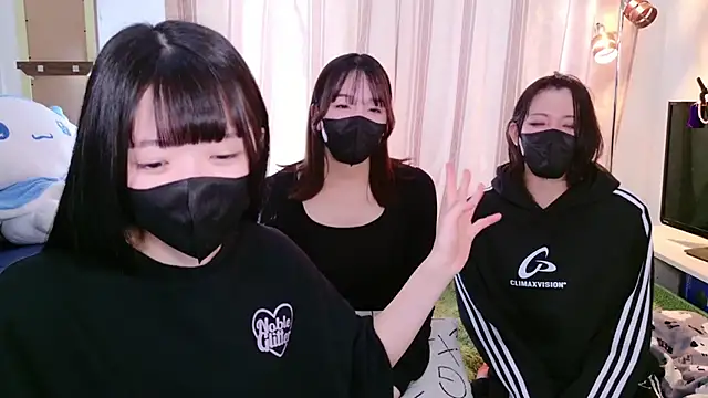 Snapshot of irohani_usagi chatting on February 7, 2026, 4:31 am irohani usagi online show from February 7, 2026, 4:31 am