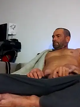 Snapshot of DJUX chatting on February 16, 2025, 3:26 am DJUX online show from February 16, 2025, 3:26 am